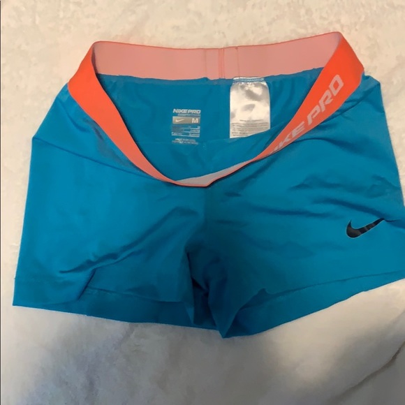 Nike Short Lot - Picture 7 of 7